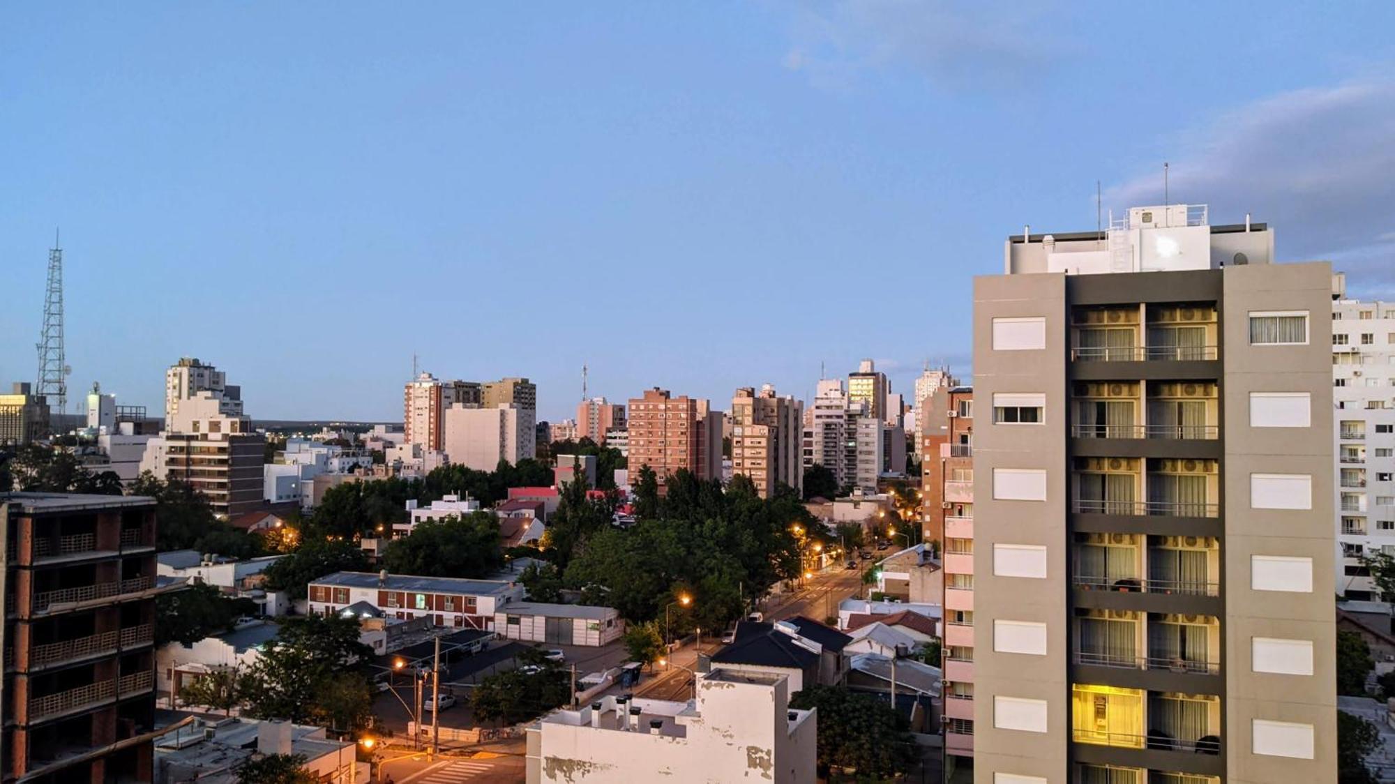 Dolce Casa Departamentos Apartment Neuquen Bagian luar foto